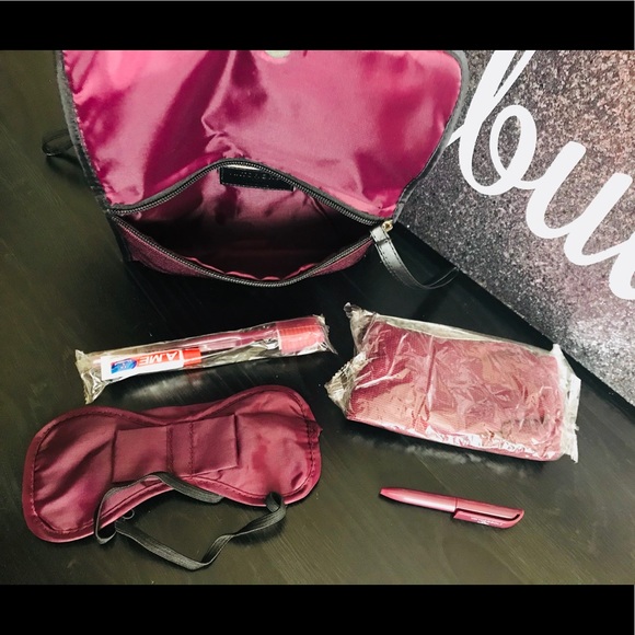 Viktor& Rolf Exclusive for KLM Travel Wristlet - Picture 3 of 8